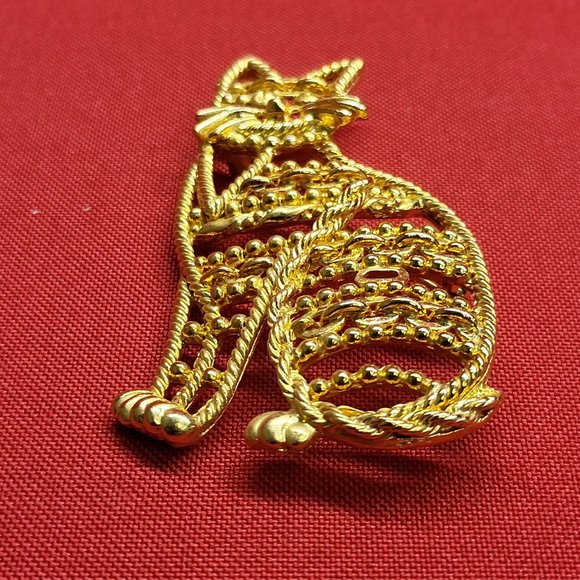 Danecraft Gold Tone Metal Cat Pin Brooch - Picture 7 of 10